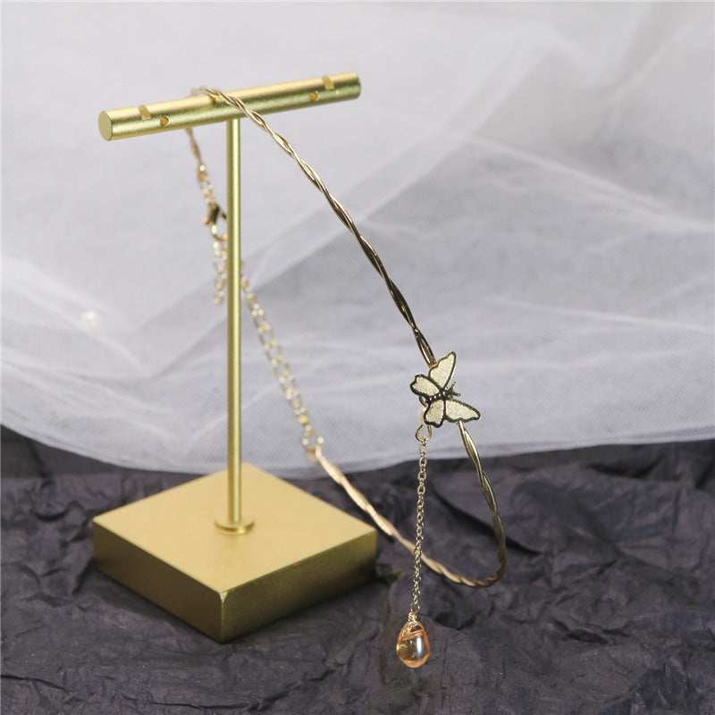 Collier ras du cou papillon