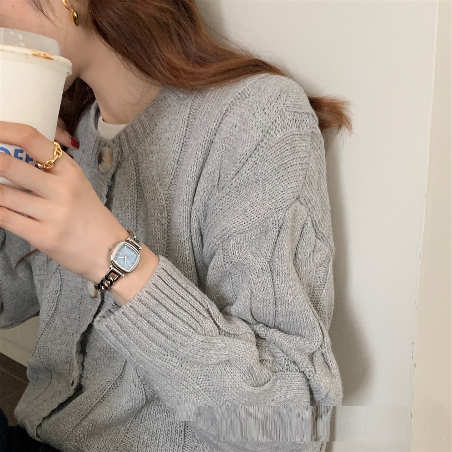 Montre de luxe légère pour femme de haute qualité