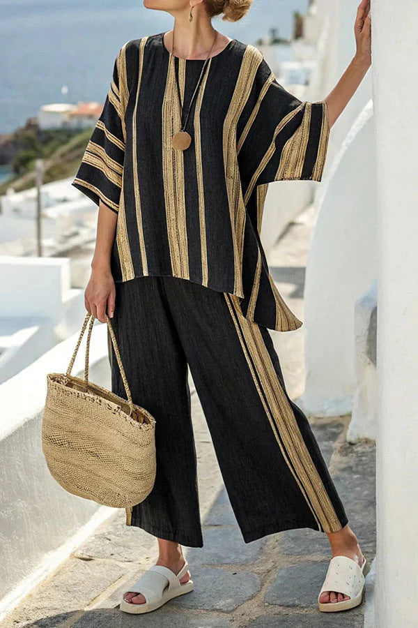 Ensemble d'été rayé : t-shirt ample à manches chauve-souris et pantalon droit uni