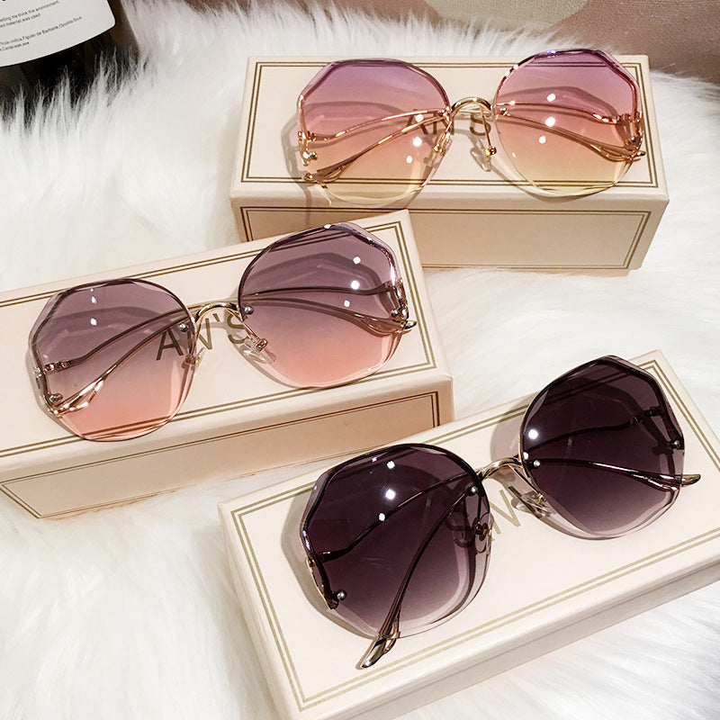 Lunettes de soleil tendance avec protection UV pour femmes