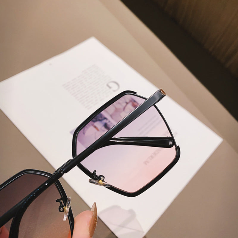 Lunettes de soleil demi-carrées classiques