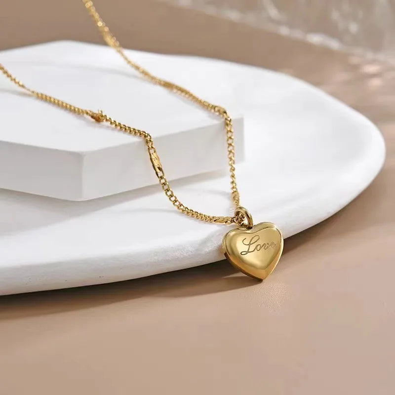 Collier élégant pour les fêtes et les cadeaux d'anniversaire
