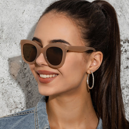 Nouvelles lunettes de soleil à large monture pour femmes